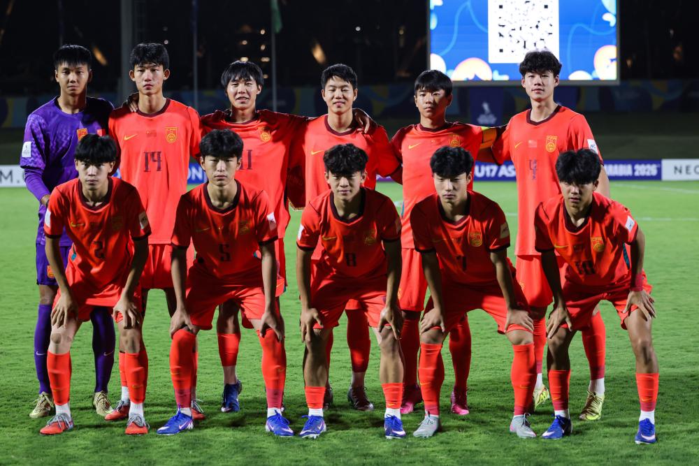 中国女排对阵美国女排：世界女排联赛战术走势分析